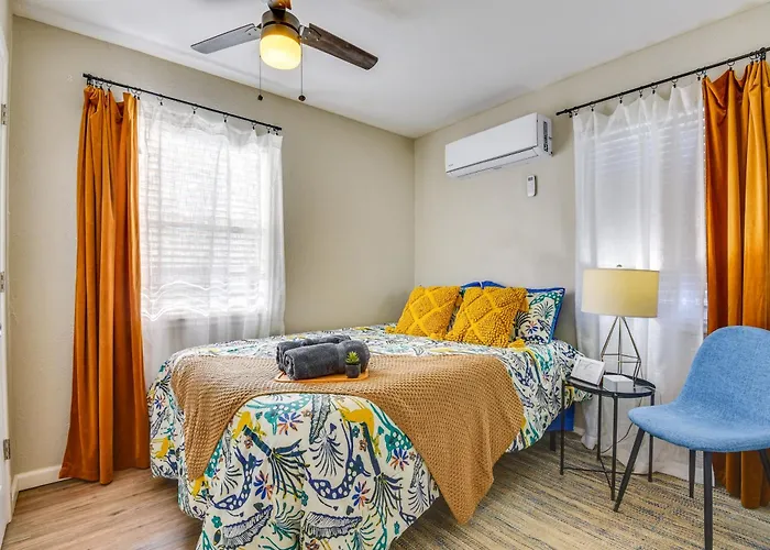 Holiday home 5 Mi To Dtwn Tulsa: Pet-friendly Home! Tulsa